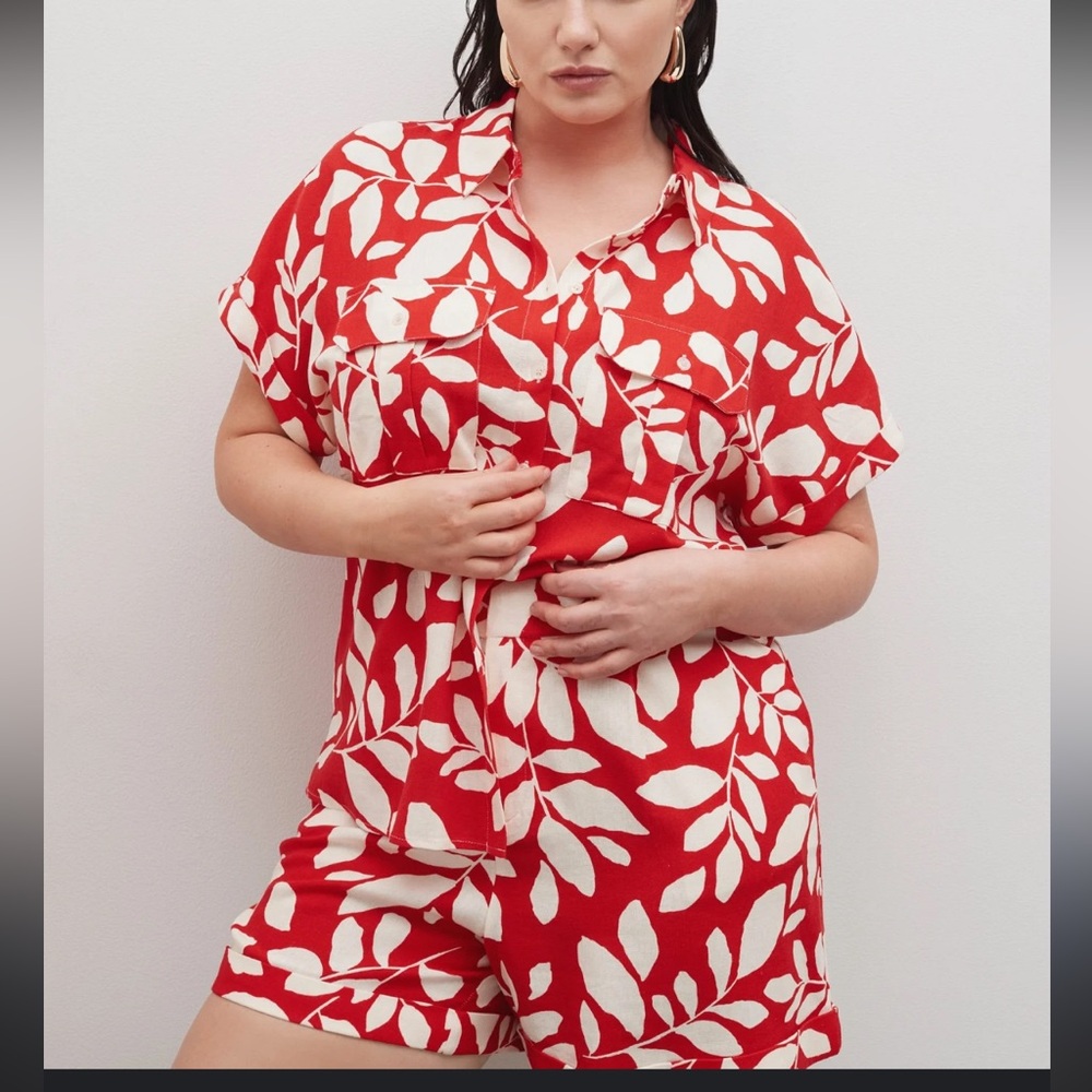 Eloquii Red and White Leaf Pattern Short set